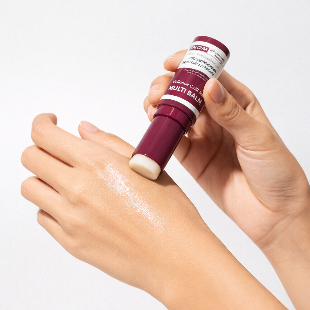 Texture onctueuse et fini lumineux du baume multi-usage au calcium.
